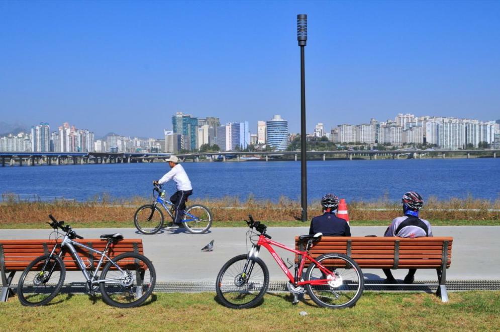 Hotel The Designers Yeouido Сеул Екстер'єр фото